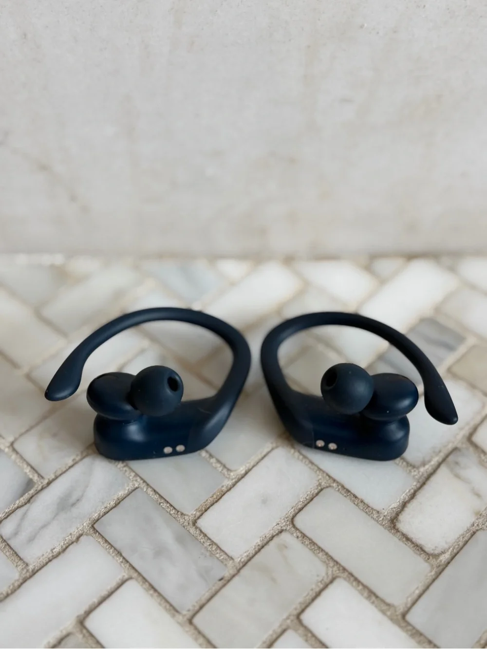 Beats by Dre Powerbeats Pro Earbuds in Blue with Charging Case